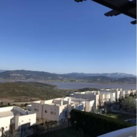 Villas Villa *